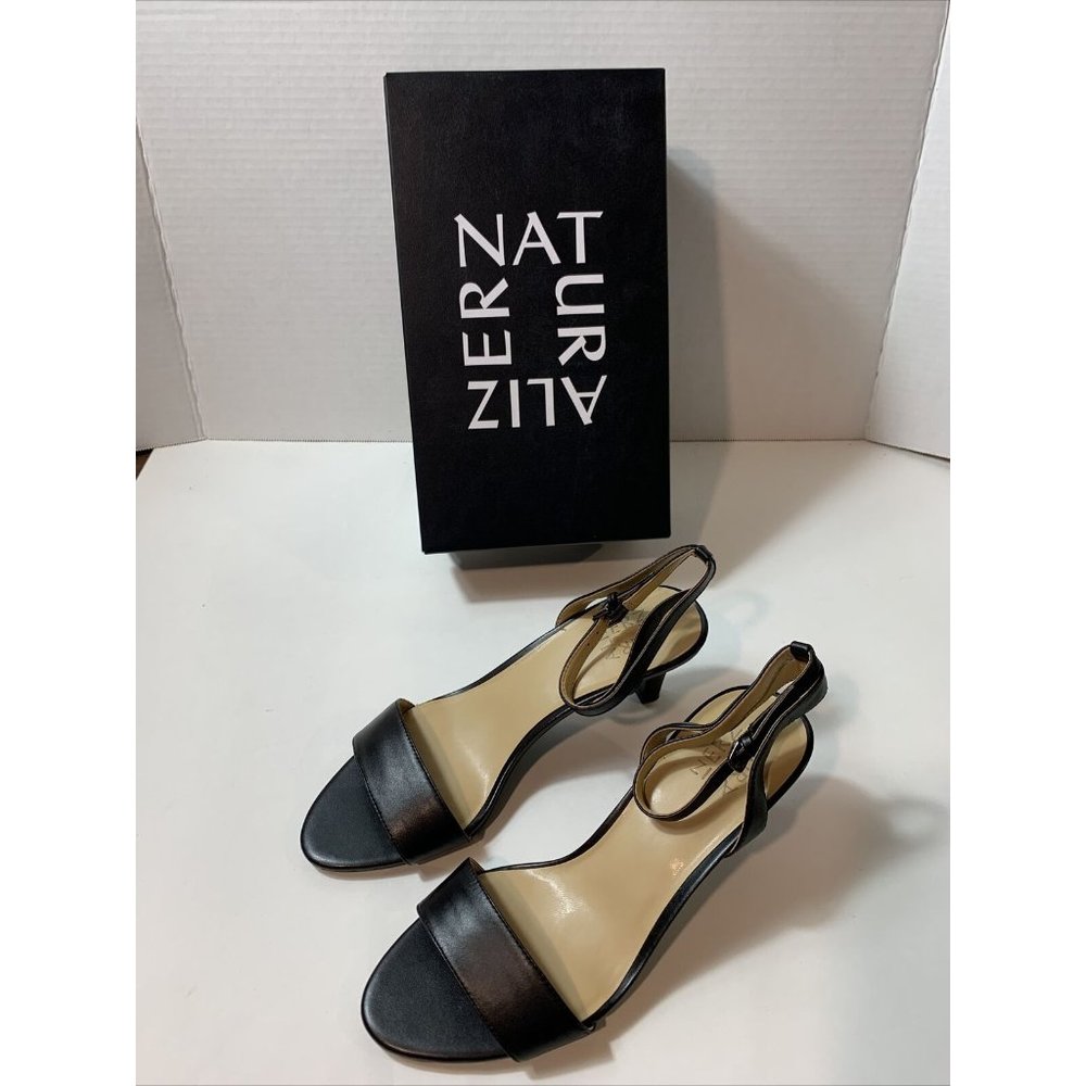 Naturalizer Woman's  Black Strappy Heels Size 8.5W New In Box